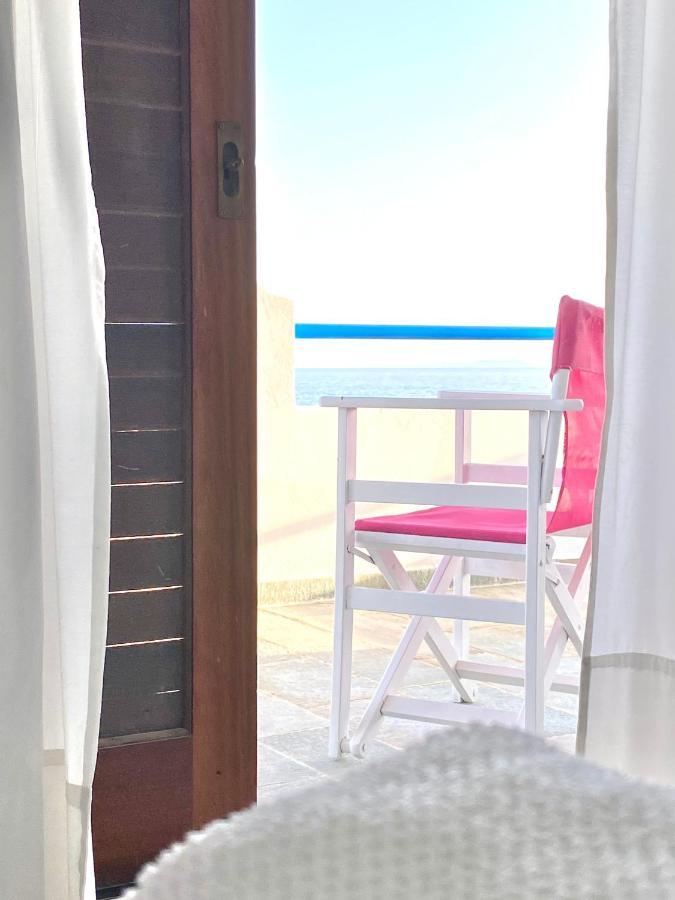 Beach House Set In A Beautiful Bay Kárisztosz Kültér fotó